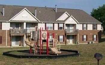 5th image of 214 Crystal Point Dr