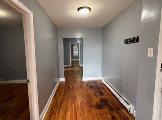 825 Bergen St #1, Newark, NJ 07112