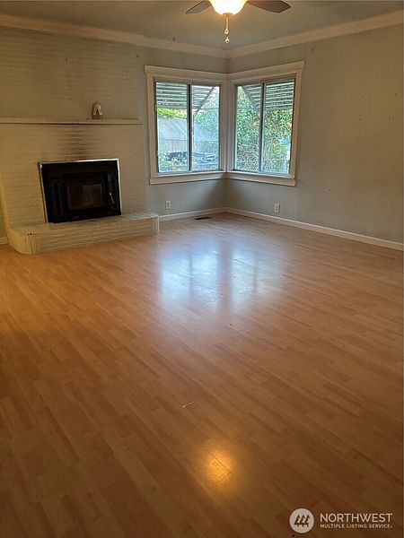 3rd image of 1509 Everett Street
