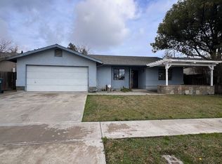1874 E Bridger Ave, Tulare, CA 93274