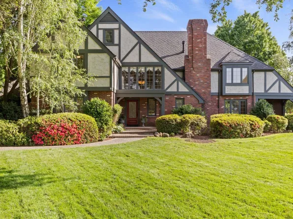 10 Fairway Dr, Chico, CA 95928