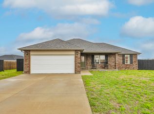 4699 S 125th Rd, Bolivar, MO 65613