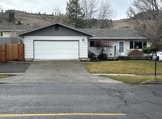 404 2nd St, La Grande, OR 97850