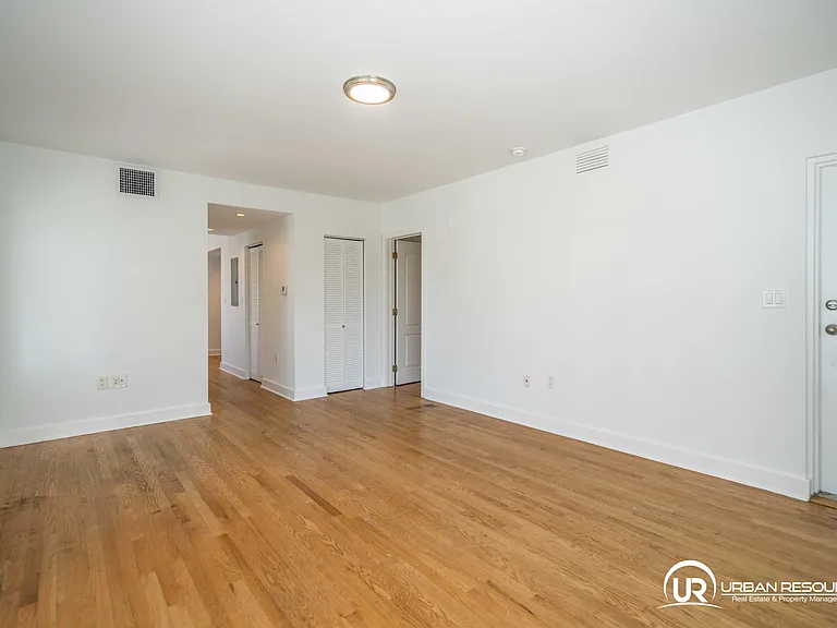2425 Flamingo Pl #12 — Photo 5