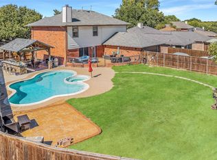 2438 Whitetail Dr, Mesquite, TX 75181