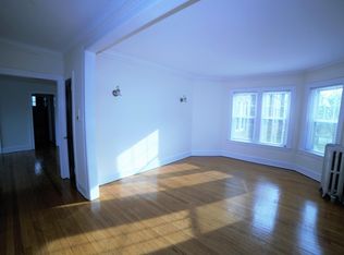 7009 N Ridge Blvd APT 3S, Chicago, IL 60645