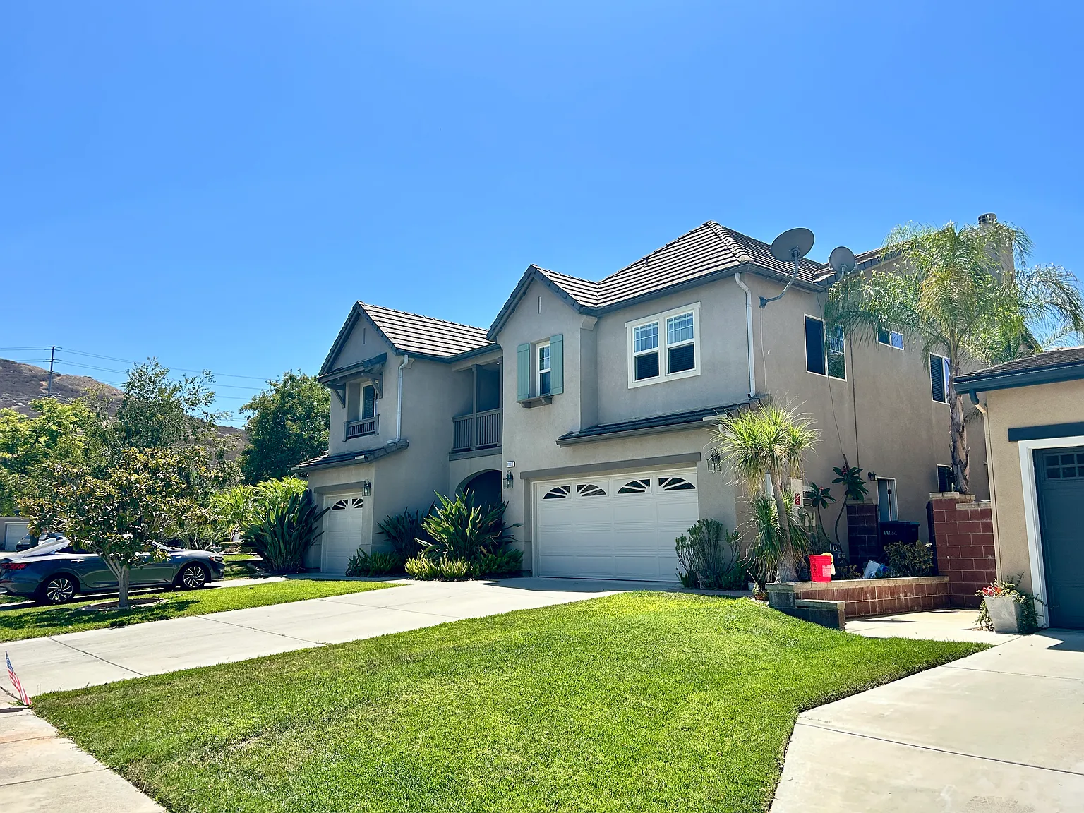 4 bed, 3105 sqft, $4,400 — Photo 2
