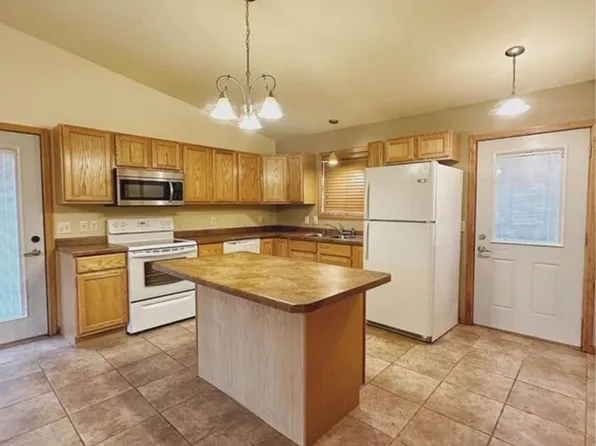 140 Michael Street, 140 Michael St #1, Chippewa Falls, WI 54729