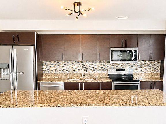 3rd image of 2701 SW 3rd Ave #504