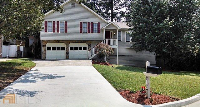 Home on 1 Acre, Cul de sac Lot