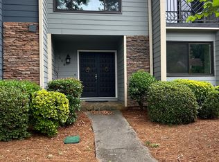 504 Sutters Point NE, Sandy Springs, GA 30328