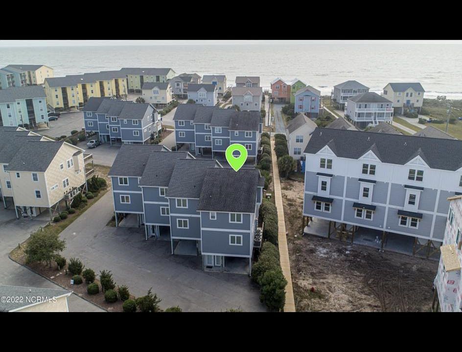 1st image of 404 Sandpiper Ln