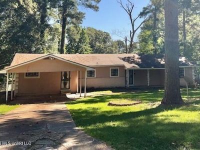360 Pine Ridge Rd, Jackson, MS, 39206