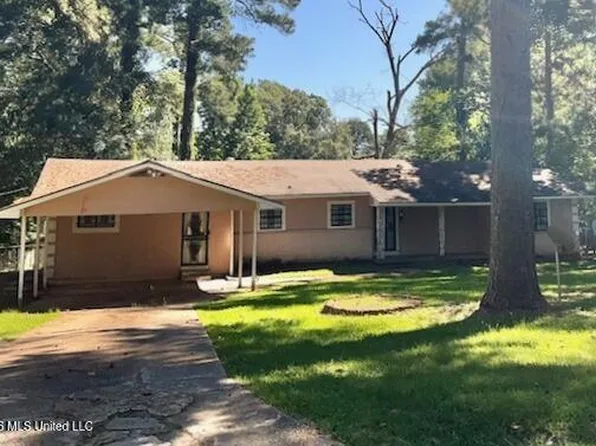 360 Pine Ridge Rd, Jackson, MS 39206
