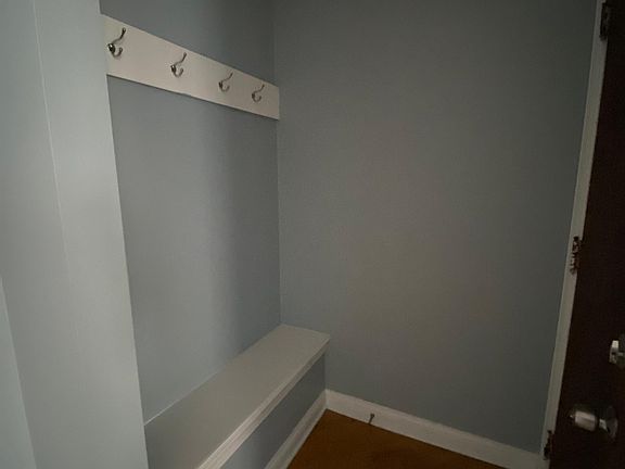 4th image of 1640 W Pratt Blvd #1E