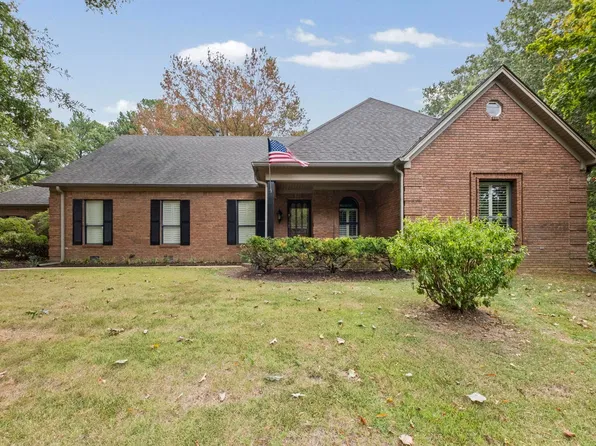 1524 Garland Dr, Covington, TN 38019