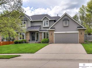 16315 Rolling Ridge Rd, Omaha, NE 68135