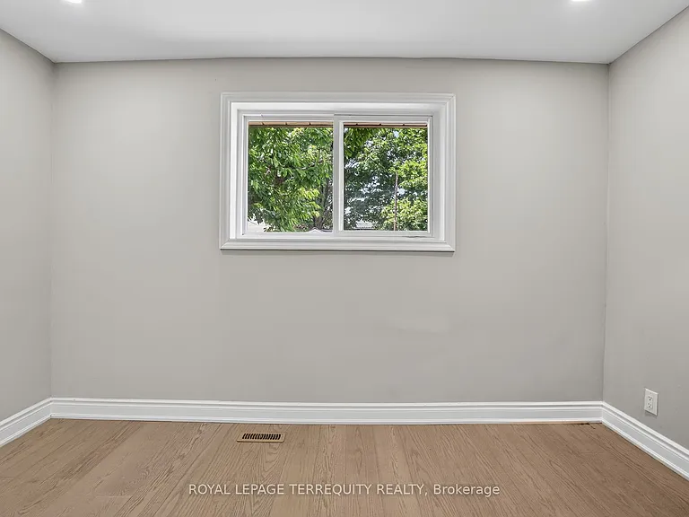 1173 Shadeland Dr — Photo 34