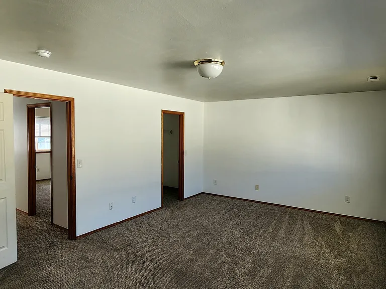 1326 S Skyline Dr #C — Photo 11