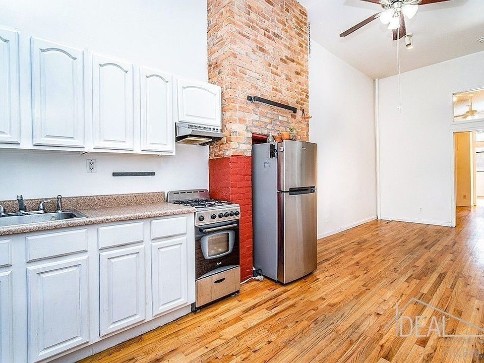 1st image of 243 Montrose Ave APT 1R