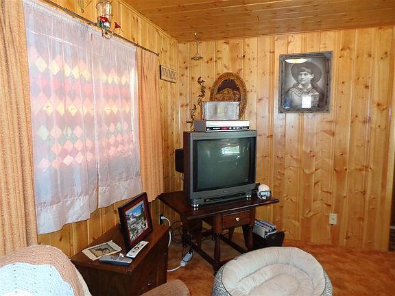 5th image of 22 Whistling Pine Dr