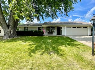 316 S Springinsguth Rd, Schaumburg, IL 60193