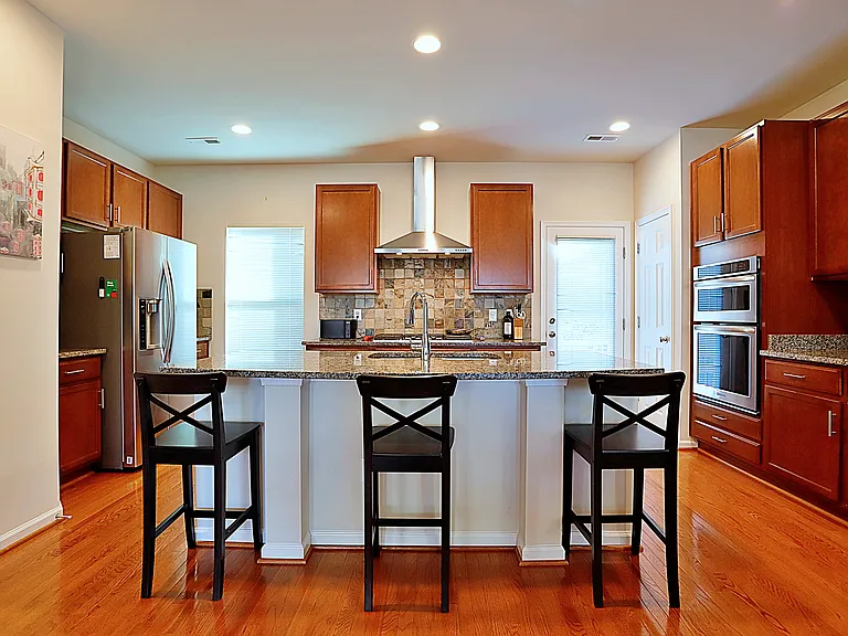 9612 Stockwell Ln — Photo 8