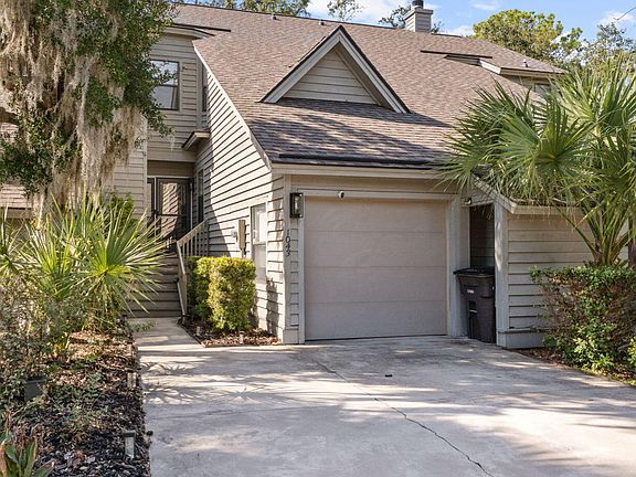 2nd image of 1043 Marsh Court Ln