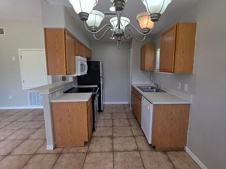 106 Herring Ln — Photo 11