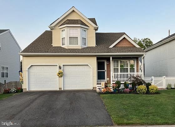 2nd image of 5 Dryden Dr