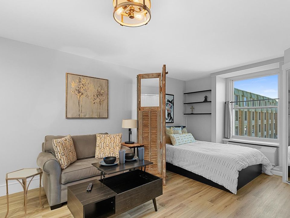 1st image of 224 E Garden St APT 310