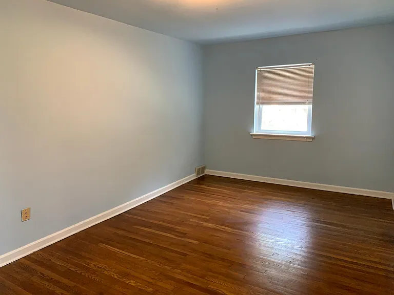 857 Maple Ave — Photo 9