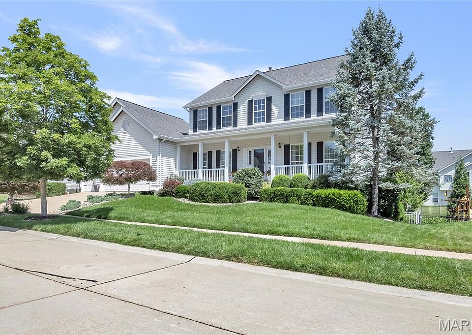 1st image of 731 Castle Pines Dr