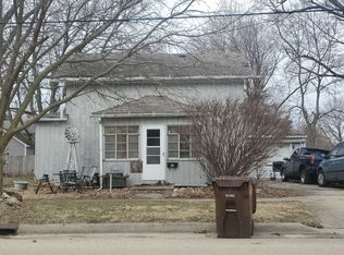 116 Ferry St, Prophetstown, IL 61277