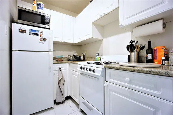 Rented by Compass | media 15