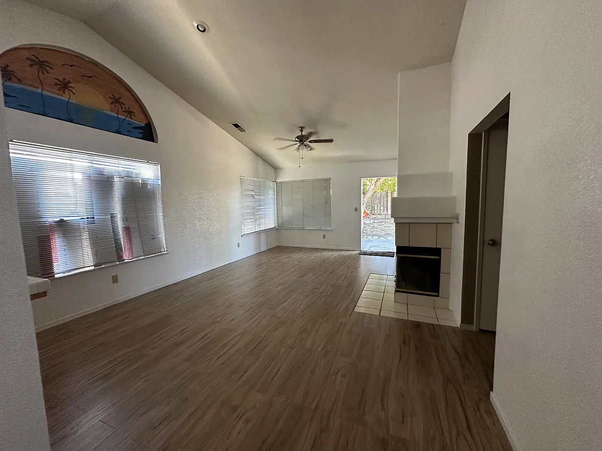 Building Photo - 1081 Appalosa Way