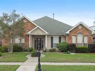 216 Little Bayou Ln, Kenner, LA 70065