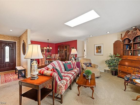3rd image of 1154 Shady Ln