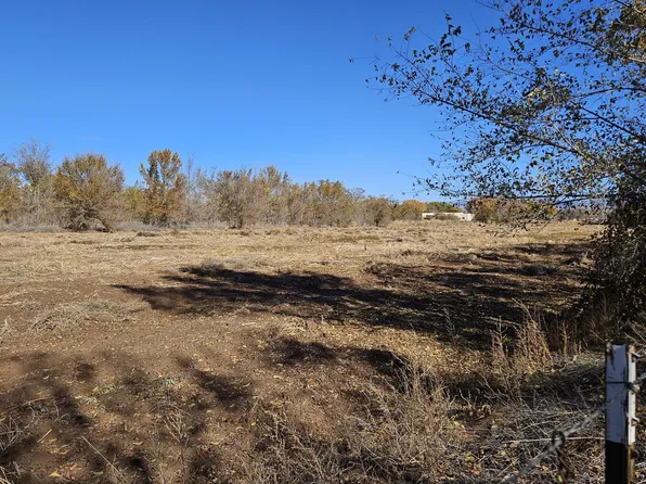 13 Monte Vista Rd, Belen, NM 87002