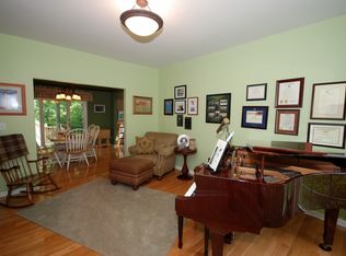 550 Naughright Rd, Long Valley, NJ 07853