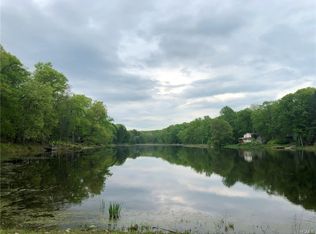 140 Forest Glen Rd, Shawangunk, NY 12566