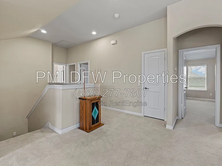 1624 Medina Ln — Photo 22