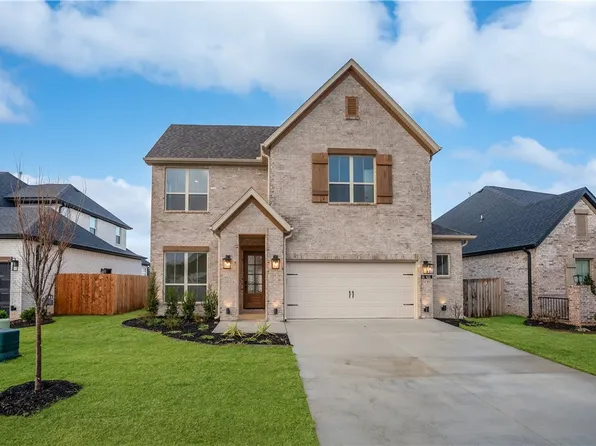 411 Fox Trl, Springdale, AR 72762