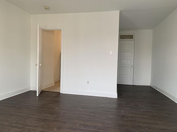 5th image of 223 Briggs St #3A
