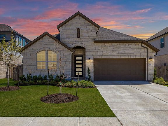 3rd image of 20409 Dustin Ln