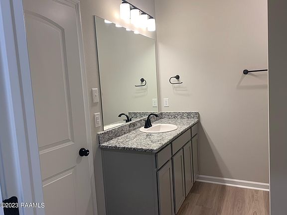 4th image of 7416 Seven Oaks Cir