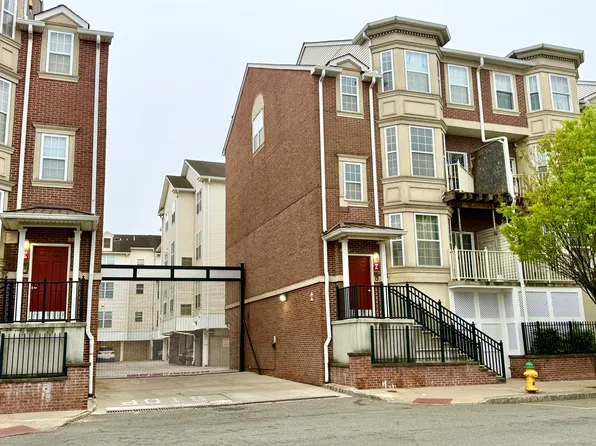 200 Dey St Unit 201, Harrison, NJ 07029