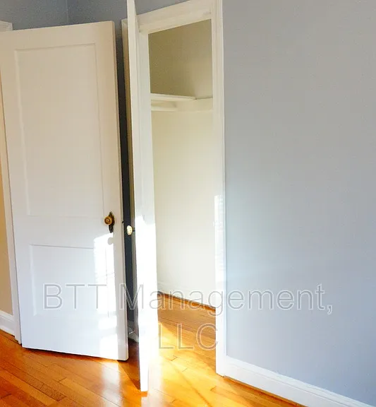 812 Greenwood Cir #4 — Photo 37