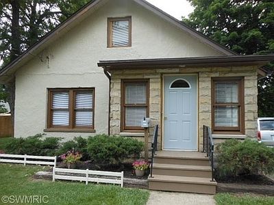 1st image of 609 S Jefferson St