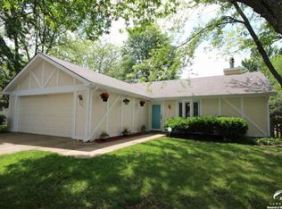 2905 W 27th Ter, Lawrence, KS 66047